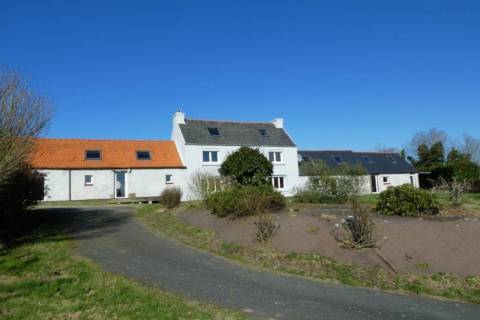 Property for sale TAULE Finistere