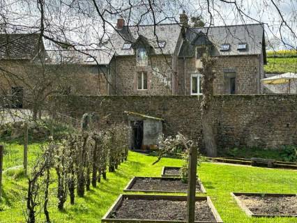Property for sale Lassay-Les-Chateaux Mayenne