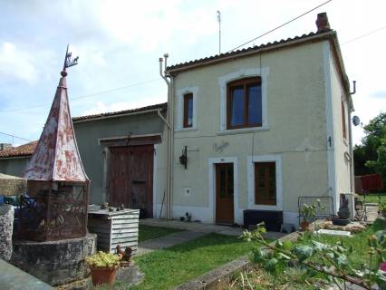 Property for sale Nieuil Charente