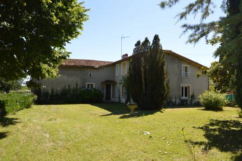 Property for sale Bioussac Charente