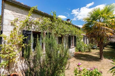 Property for sale Val-d'Auge Charente