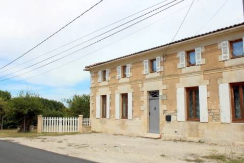 Property for sale Semoussac Charente-Maritime
