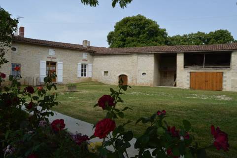 Property for sale Villefagnan Charente