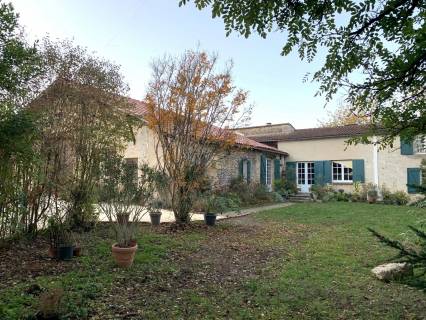 Property for sale Sauveterre-de-Guyenne Gironde