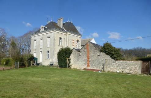 Property for sale Charroux Vienne