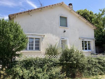 Property for sale Champagne-Mouton Charente