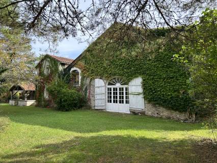 Property for sale La Chapelle-Montmoreau Dordogne