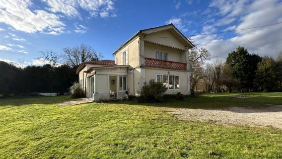 Property for sale Reignac Charente