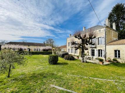 Property for sale Cavignac Gironde