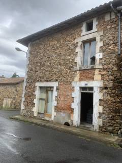 Property for sale MASSIGNAC Charente