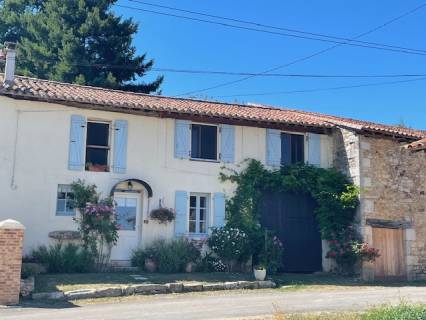 Property for sale LES PINS Charente