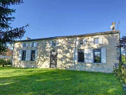 Property for sale Montils Charente-Maritime
