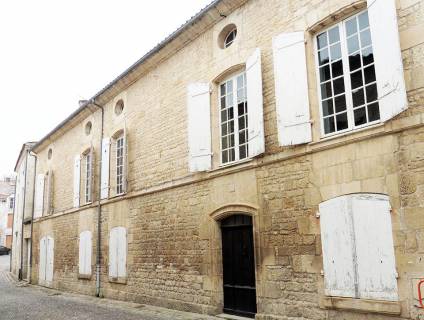 Property for sale Fontenay-le-Comte Vendee