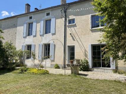 Property for sale Marcillac-Lanville Charente